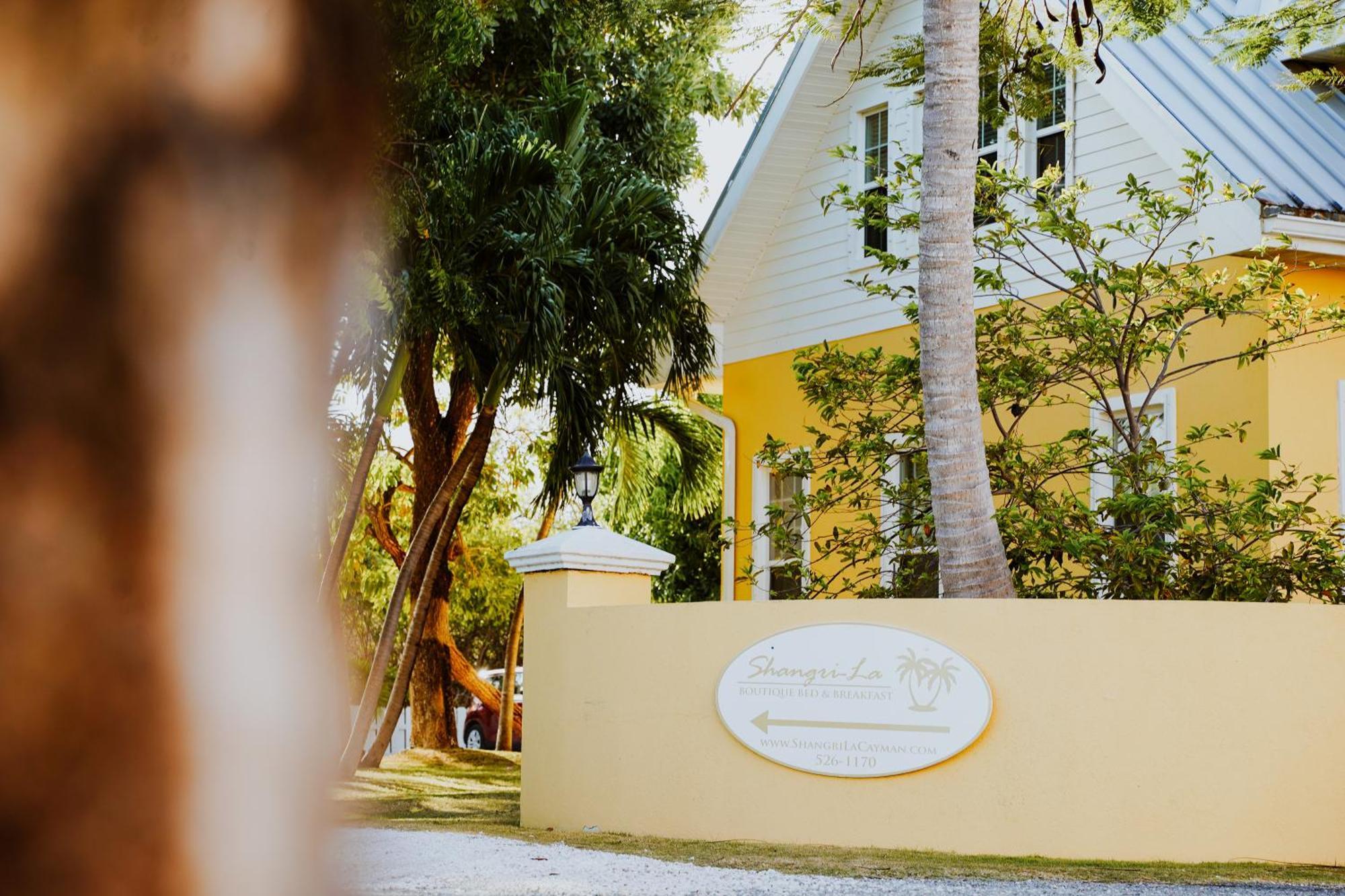 Shangri-La Boutique Bed & Breakfast West Bay Luaran gambar